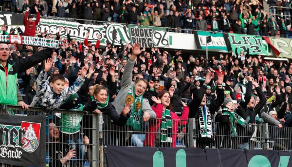 Sei Dabei! Niemals allein - Wir gehen Hand in Hand.
